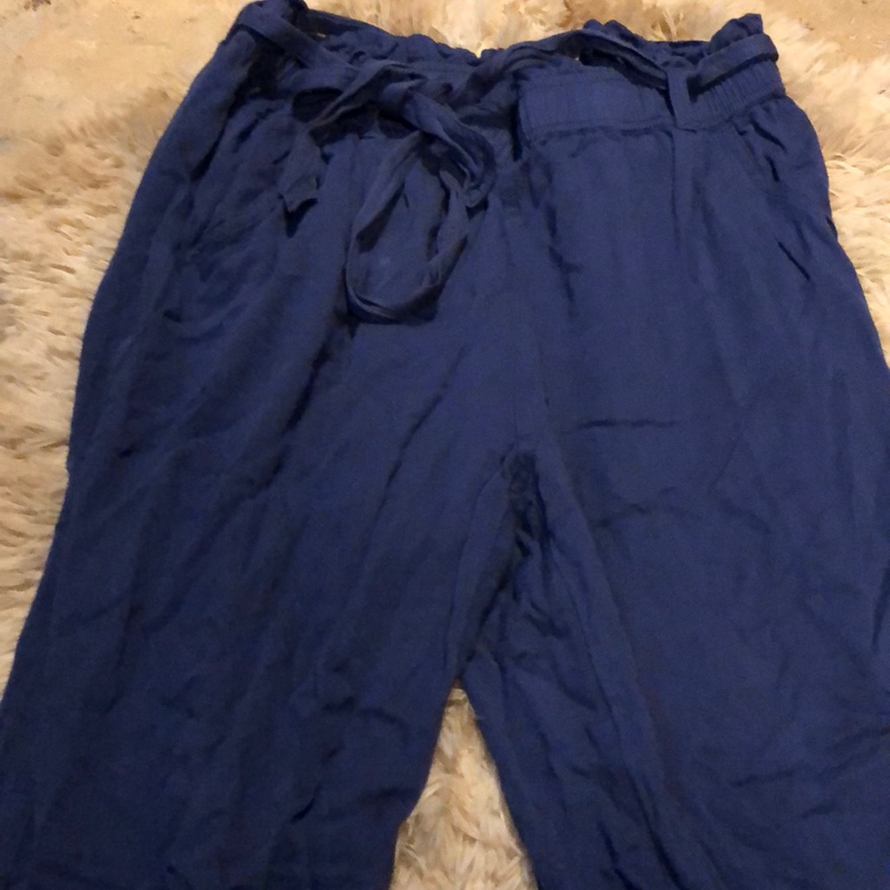 Cute blue pants!